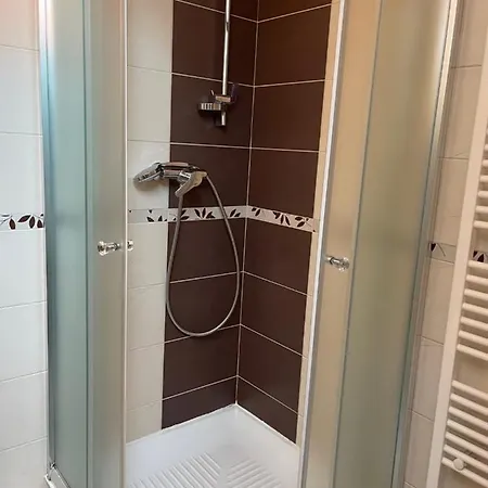 招待所 Olga Hajasova